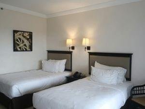 Room 002